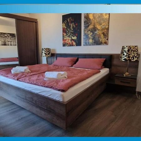Hafenperle Ferienwohnung Am Alten Stadthafen In Oldenburg - Zentrale City Lage Екстериор снимка