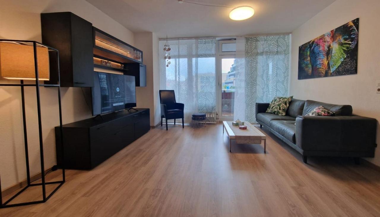 Hafenperle Ferienwohnung Am Alten Stadthafen In Oldenburg - Zentrale City Lage Екстериор снимка